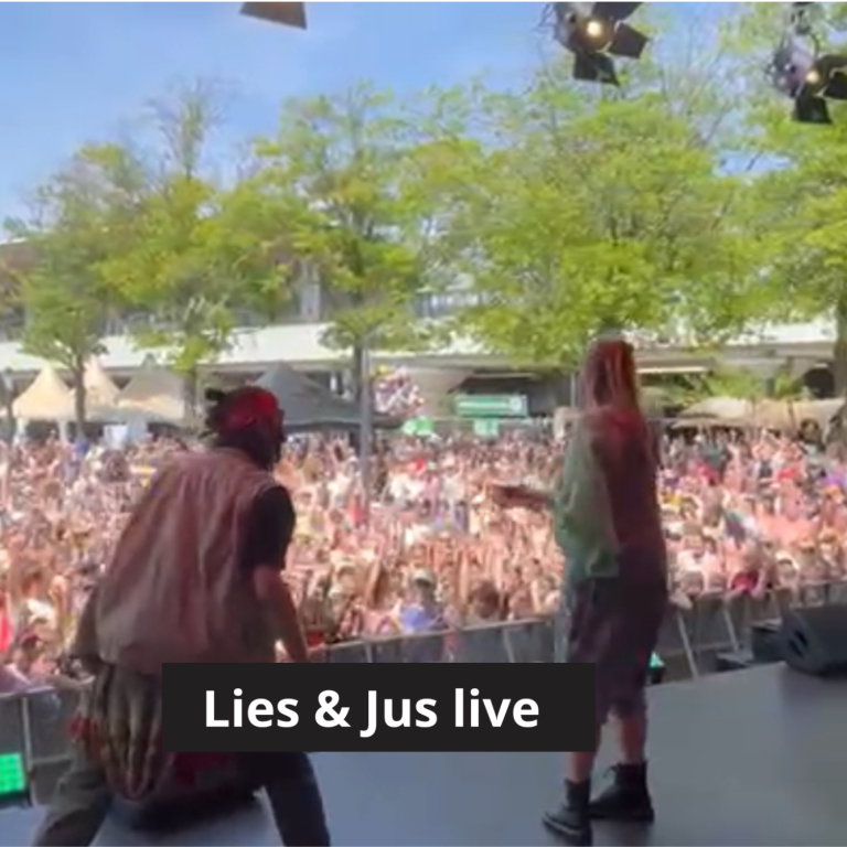 Lies & Jus filmpjes van optredens op festivals, scholen, bso's, vakantieparken, campings en familie evenementen